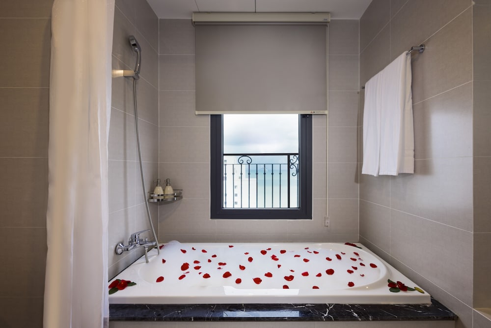 DAPHOVINA SUITE OCEAN VIEW - Photo 3