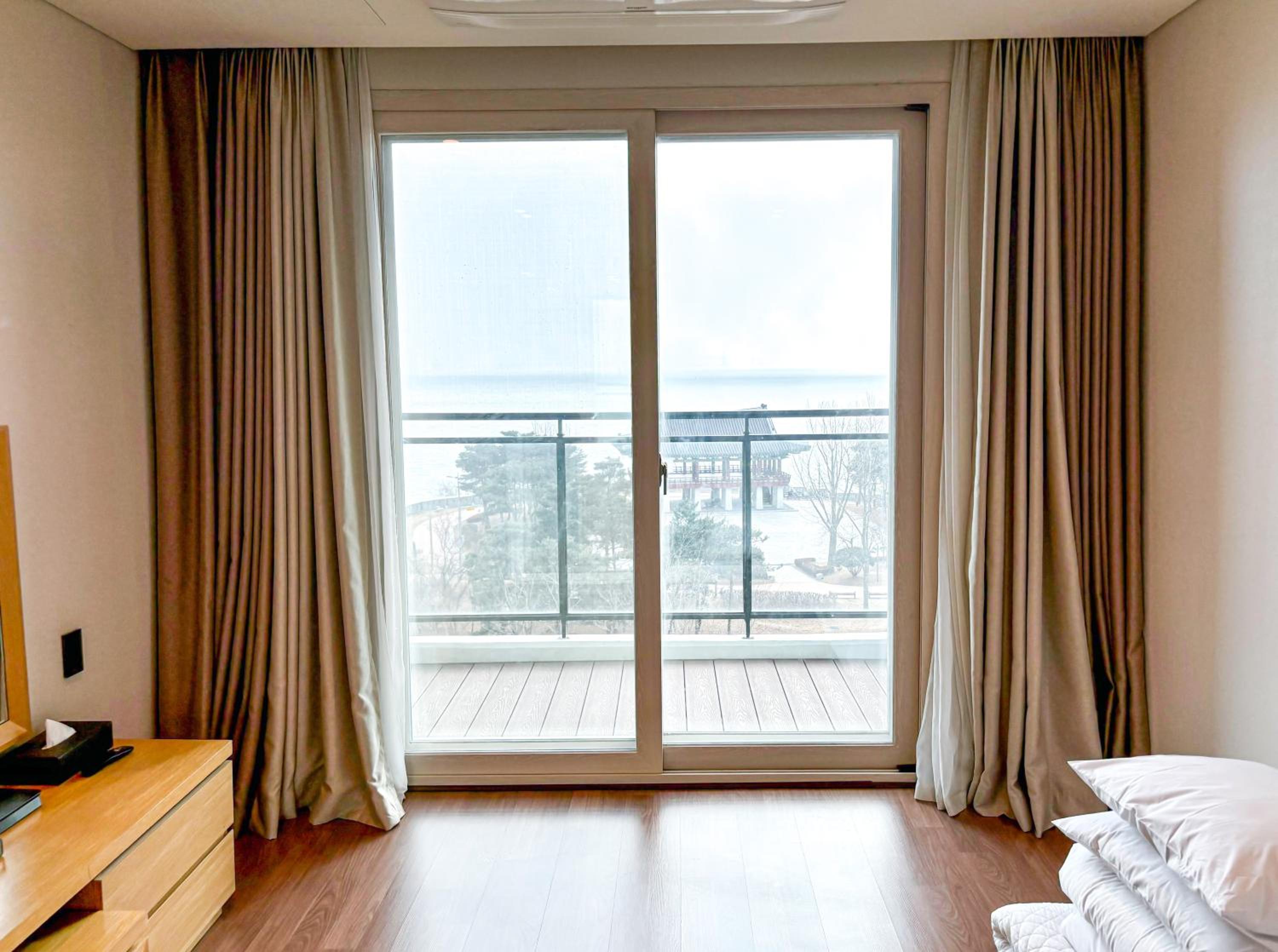 Korean Style Ondol Room - Photo 8