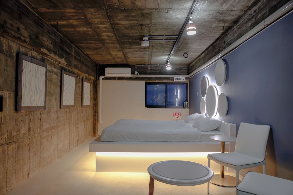 Double Room, Partial Ocean View