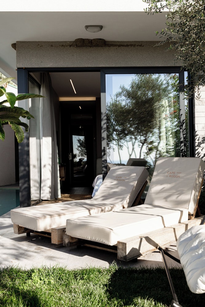 Design Studio Suite, Patio, Sea View