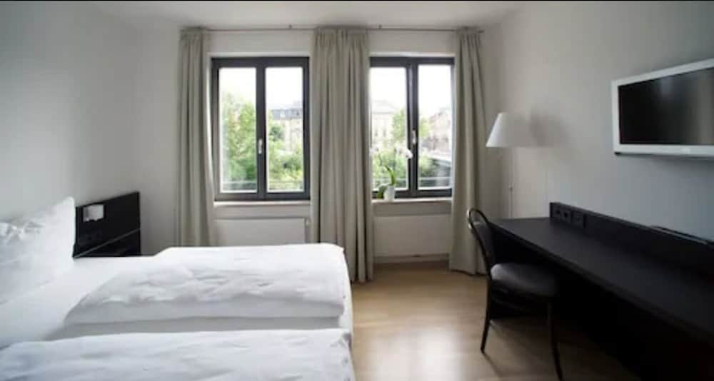 Double Room Single Use
