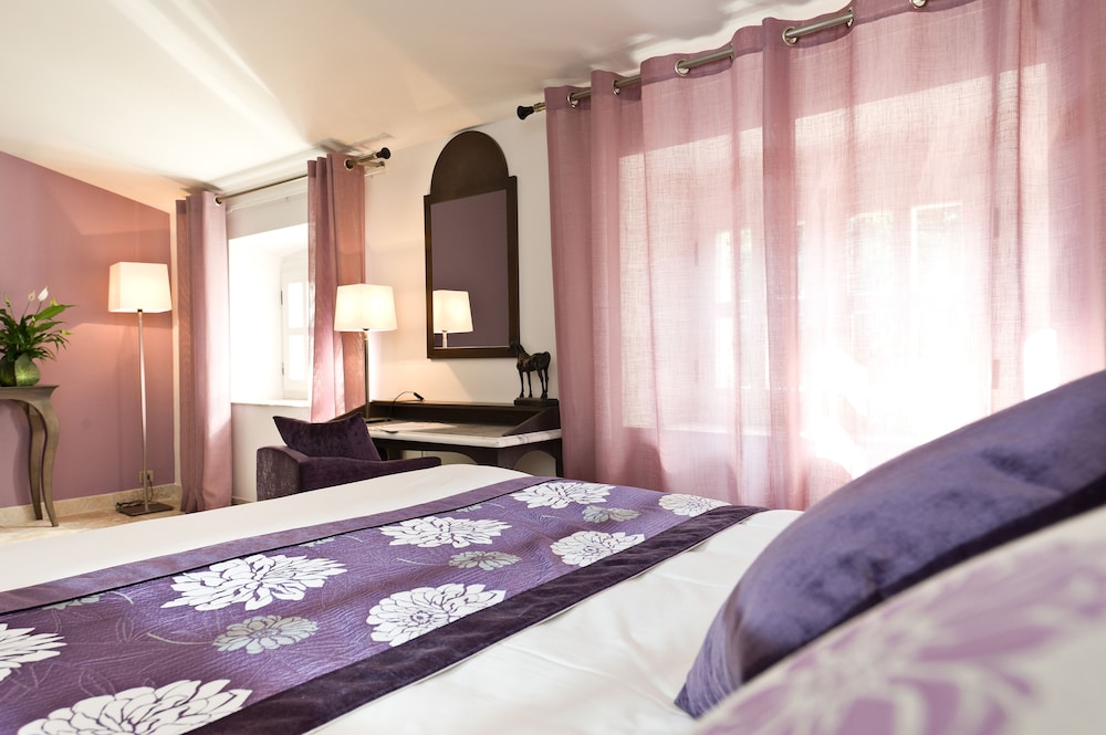 Classic Twin Room - Photo 15