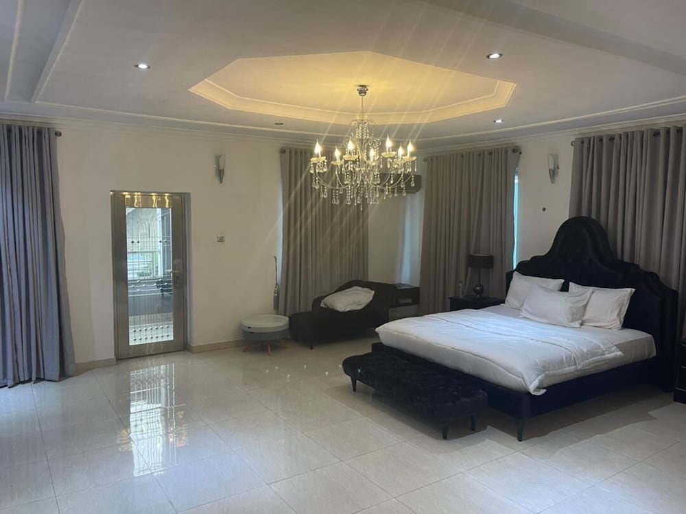 House photo 2