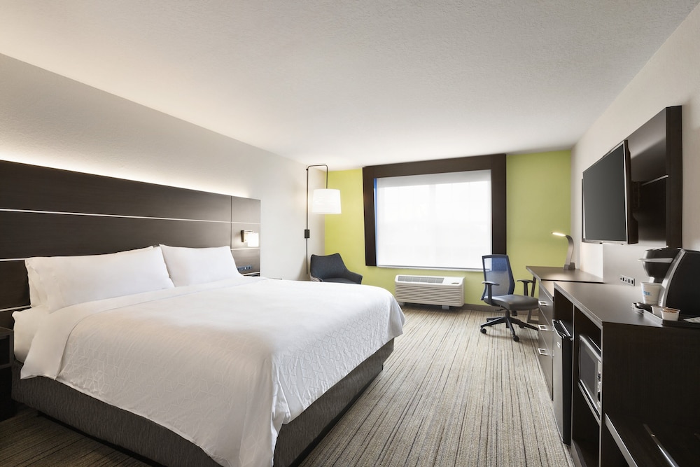 Suite, 1 Bedroom - Photo 3