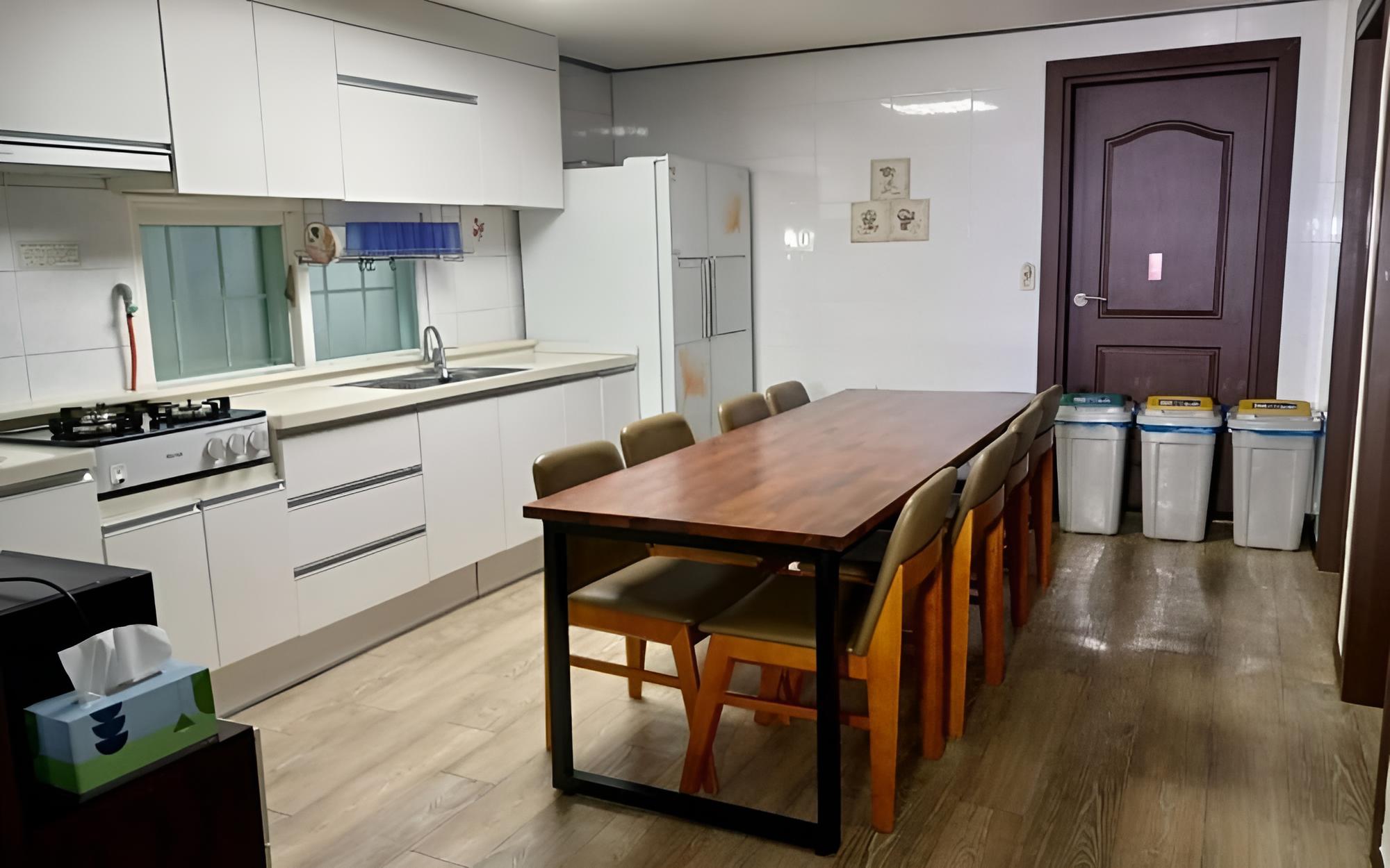 Room (Main building 1F (Unshared House)) - Photo 2
