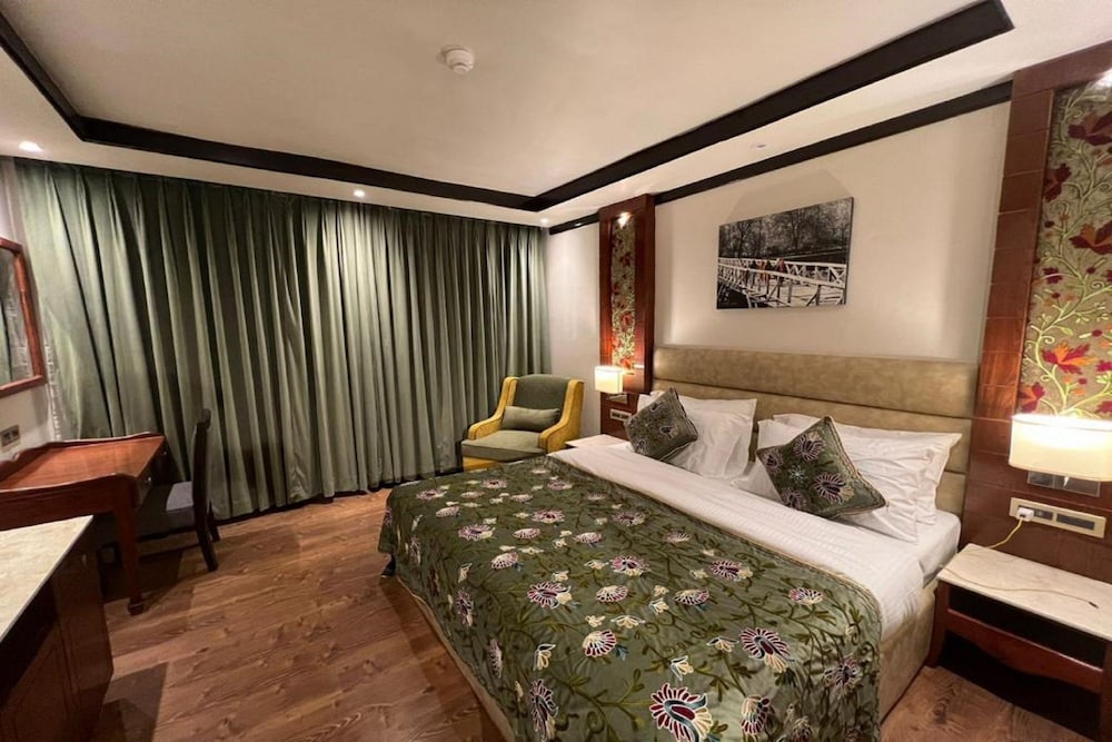 Premium Room - Photo 3