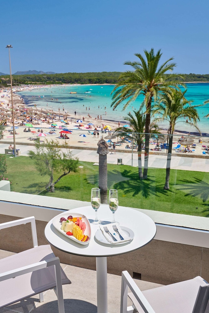 Premium Double Room, Balcony, Sea View thumbnail 5