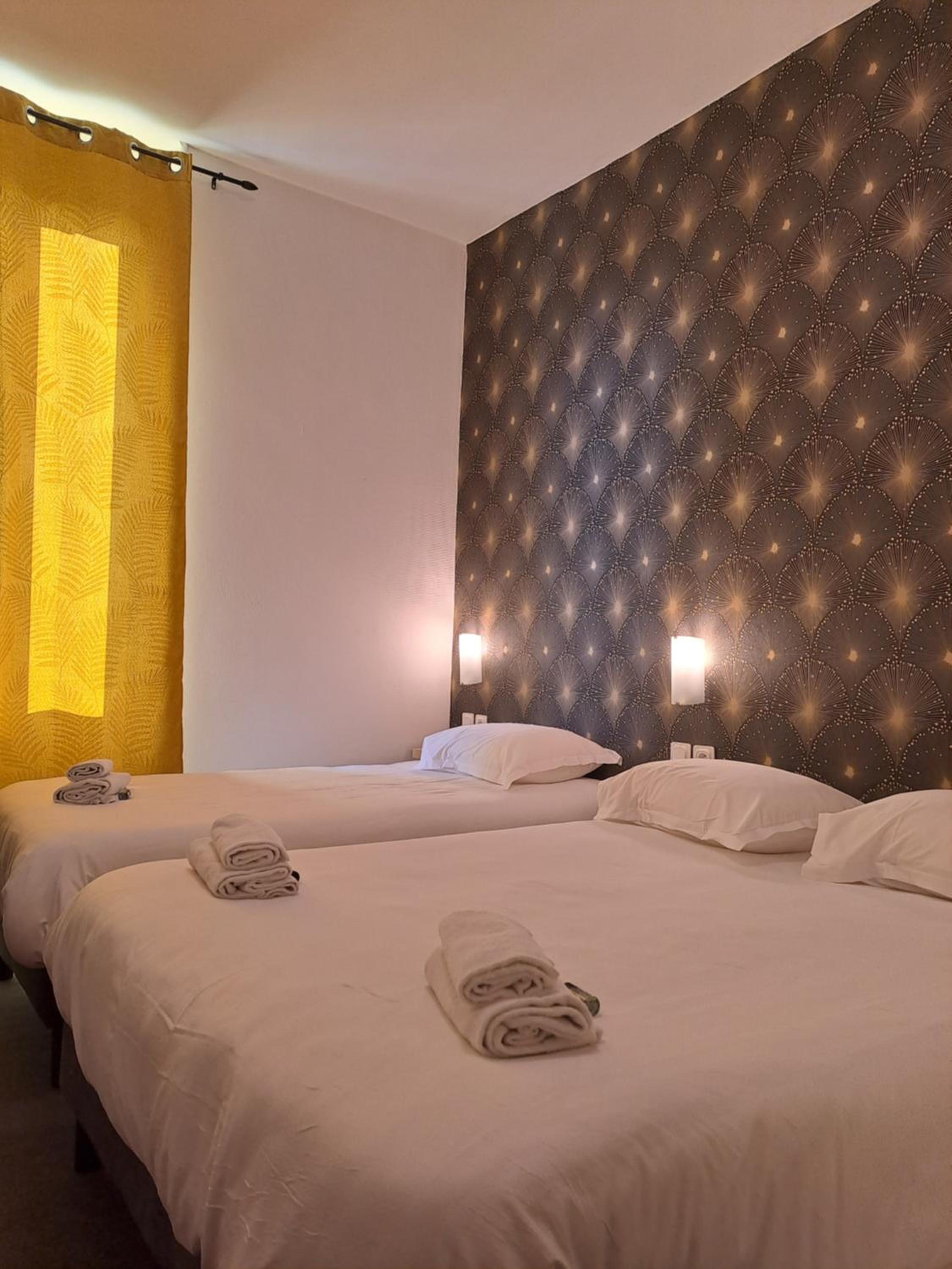 Triple Room - Photo 2