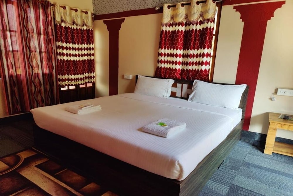 Deluxe Double Or Twin Room photo 2