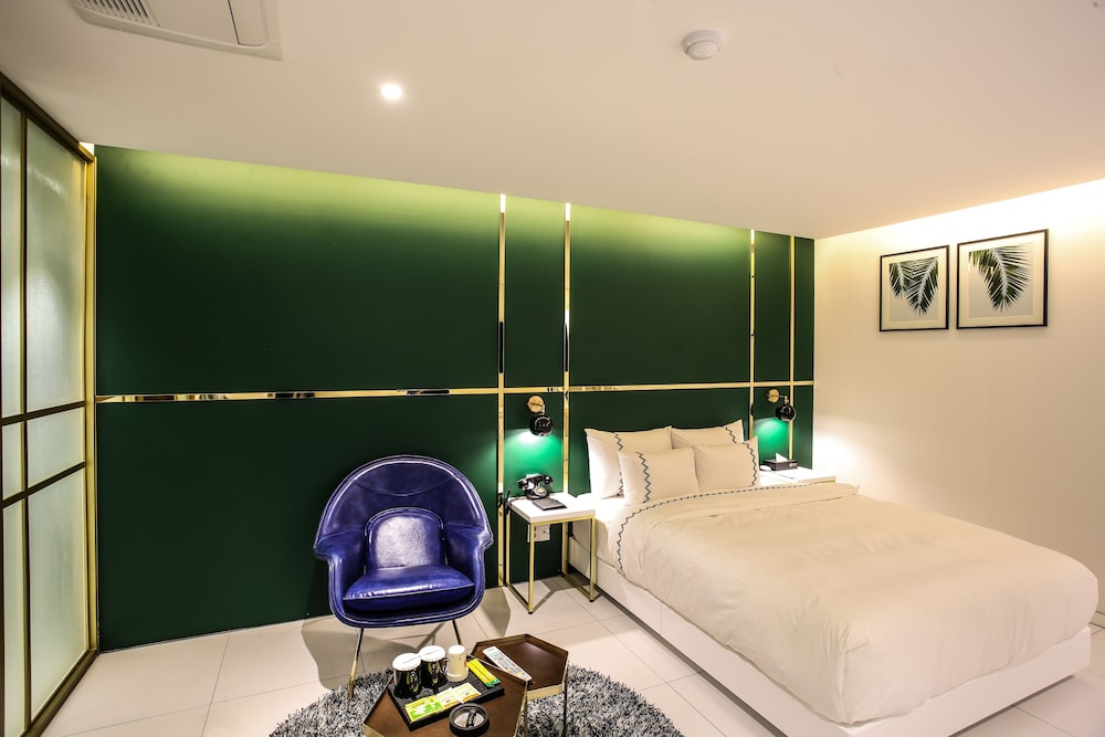 Standard Double Room - Photo 1