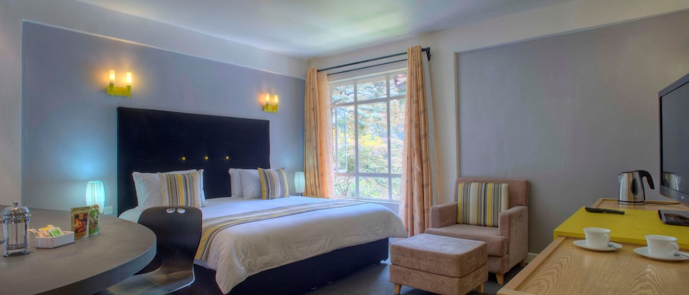 Deluxe Double or Twin Room, 1 Double Bed, Ensuite, Garden View, photo 6