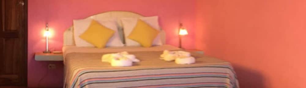 Family Triple Room, Multiple Beds photo 3
