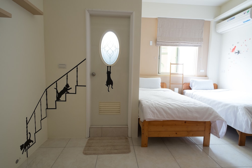 Honeymoon Double Room, 1 King Bed, Non Smoking photo 3