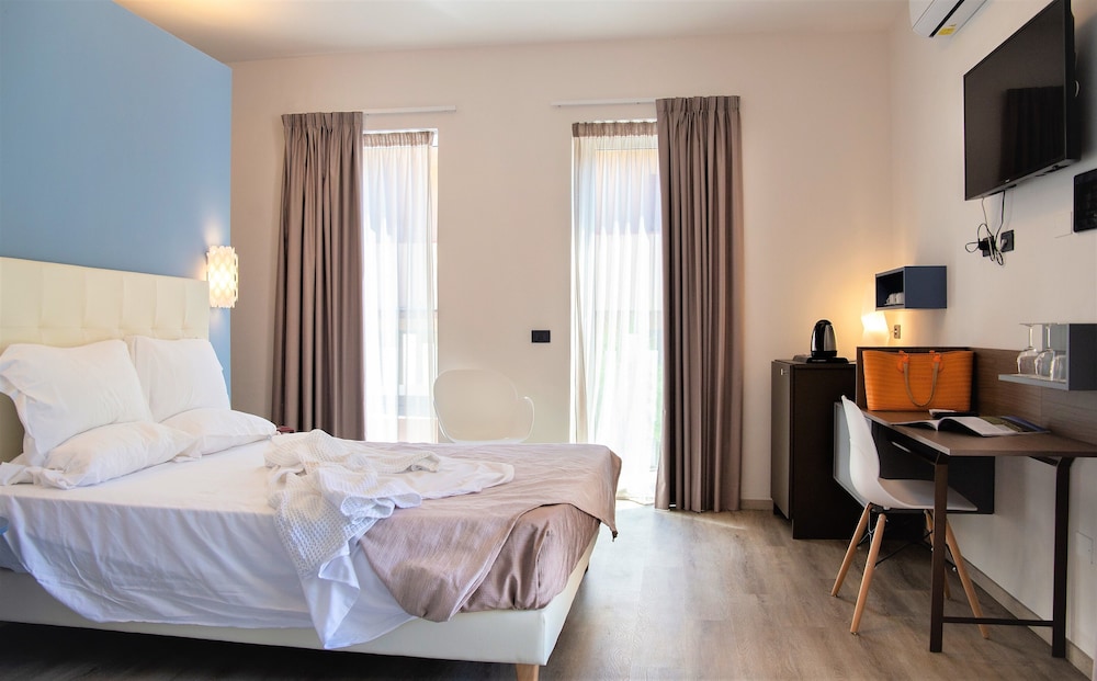 Deluxe Room, Hot Tub, Ground Floor photo 1