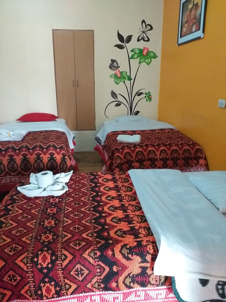 Quintuple Room