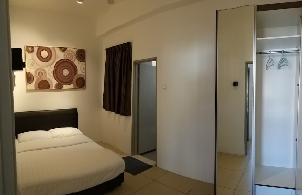 Family Apartment, 3 Bedrooms, Non Smoking, Mountain View photo 3