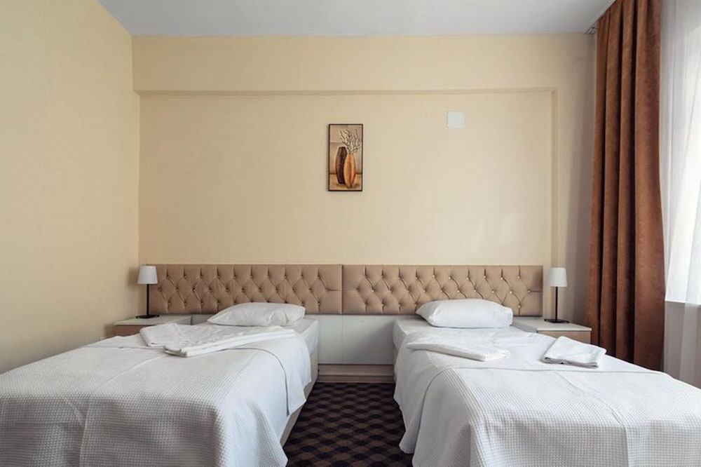 Classic Twin Room, 2 Twin Beds photo 1