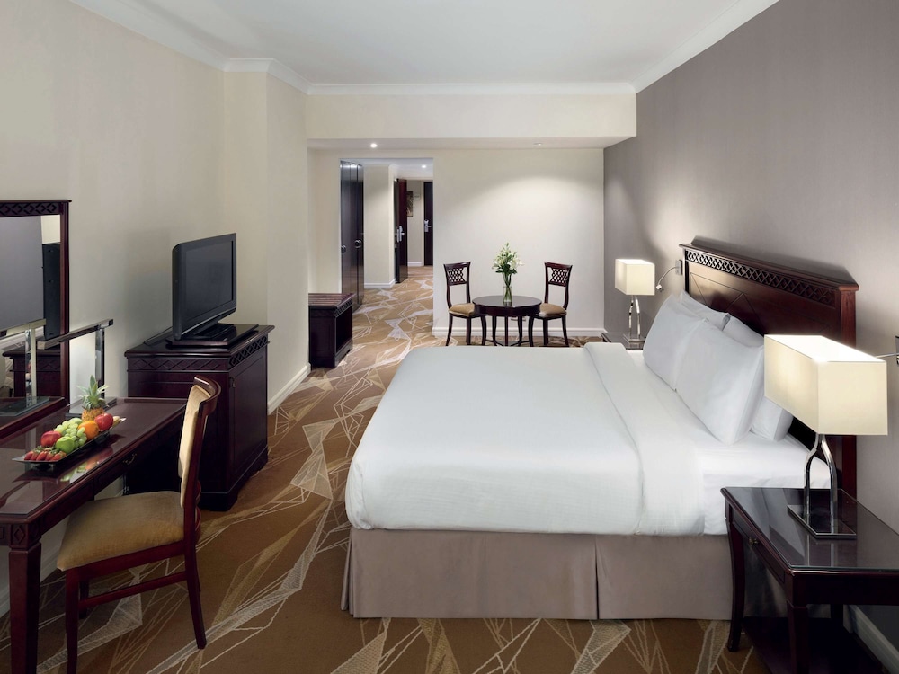Suite, 3 Bedrooms (Ambassador) - Photo 4