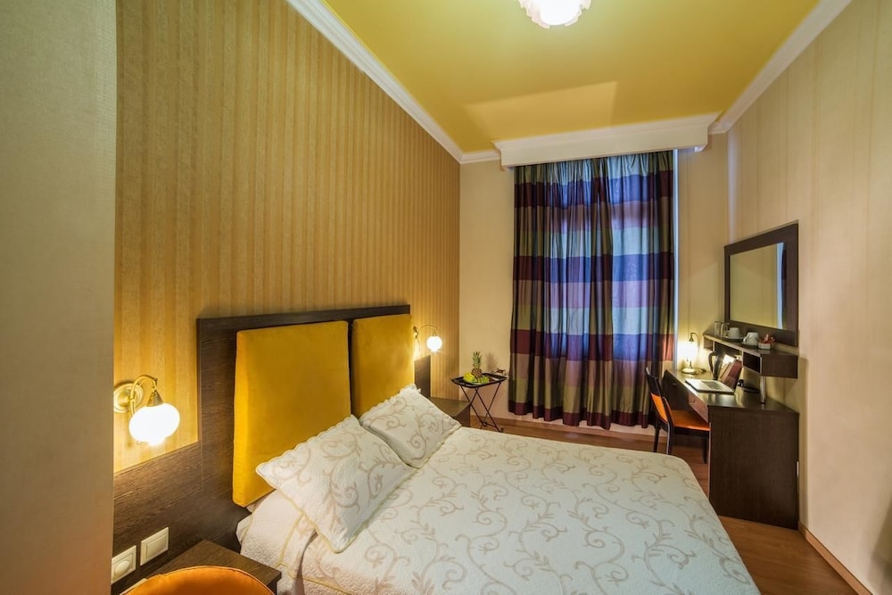 Standard Room - Photo 1