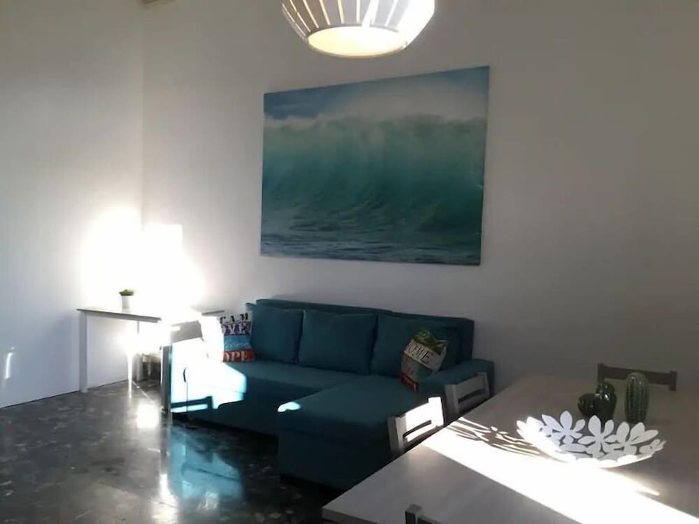Apartment, 4 Bedrooms, 2 Bathrooms
