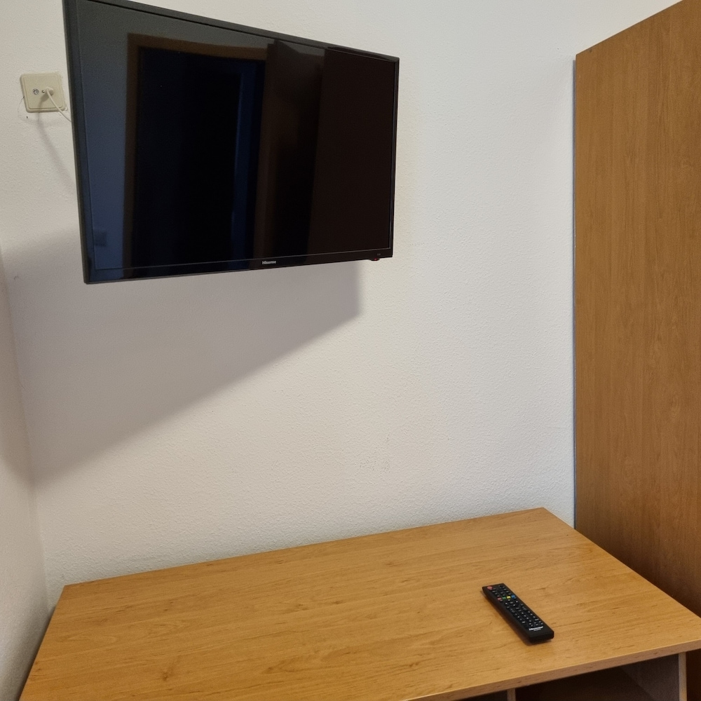 Family Room photo 3