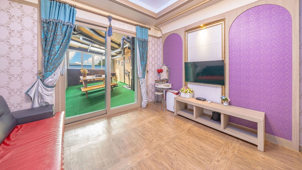 Basic Room, 1 Bedroom (kkotguel(102))