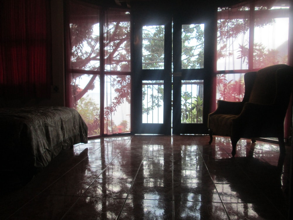 Romantic Room, Multiple Beds, Balcony, Lake View photo 3