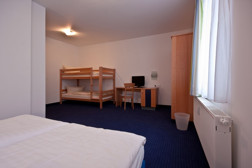 Family Double Room photo 3