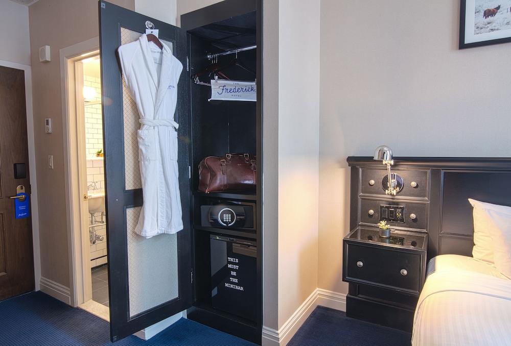 Studio 2 Full Beds photo 3