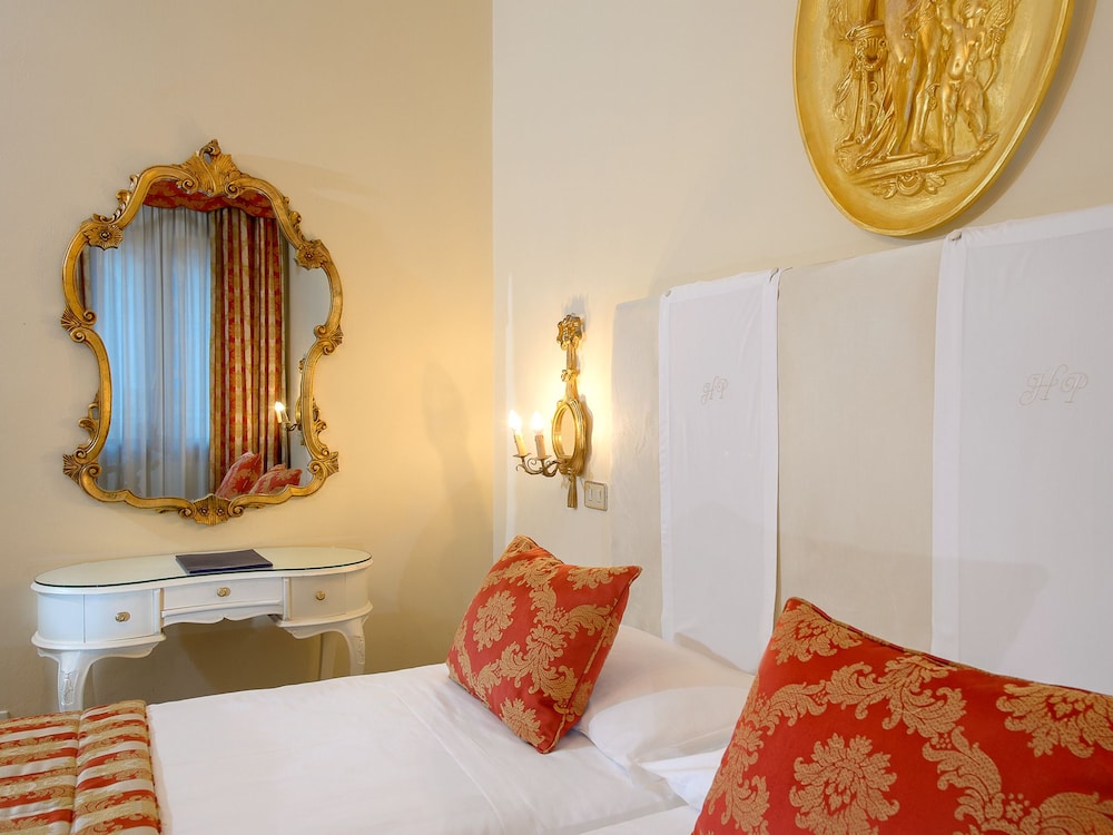Classic Double or Twin Room