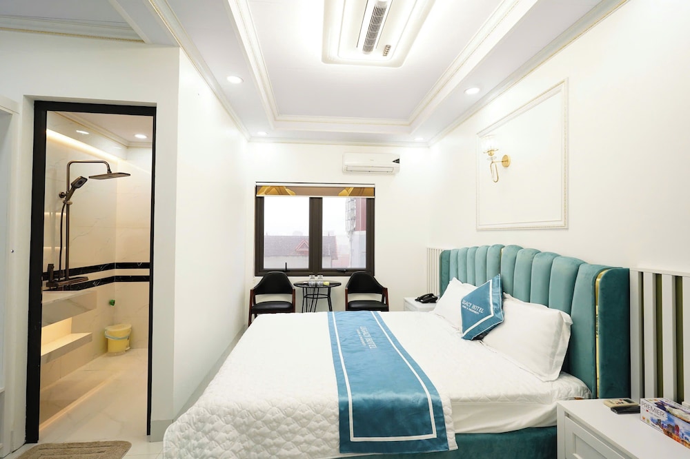 Deluxe Double Room, City View