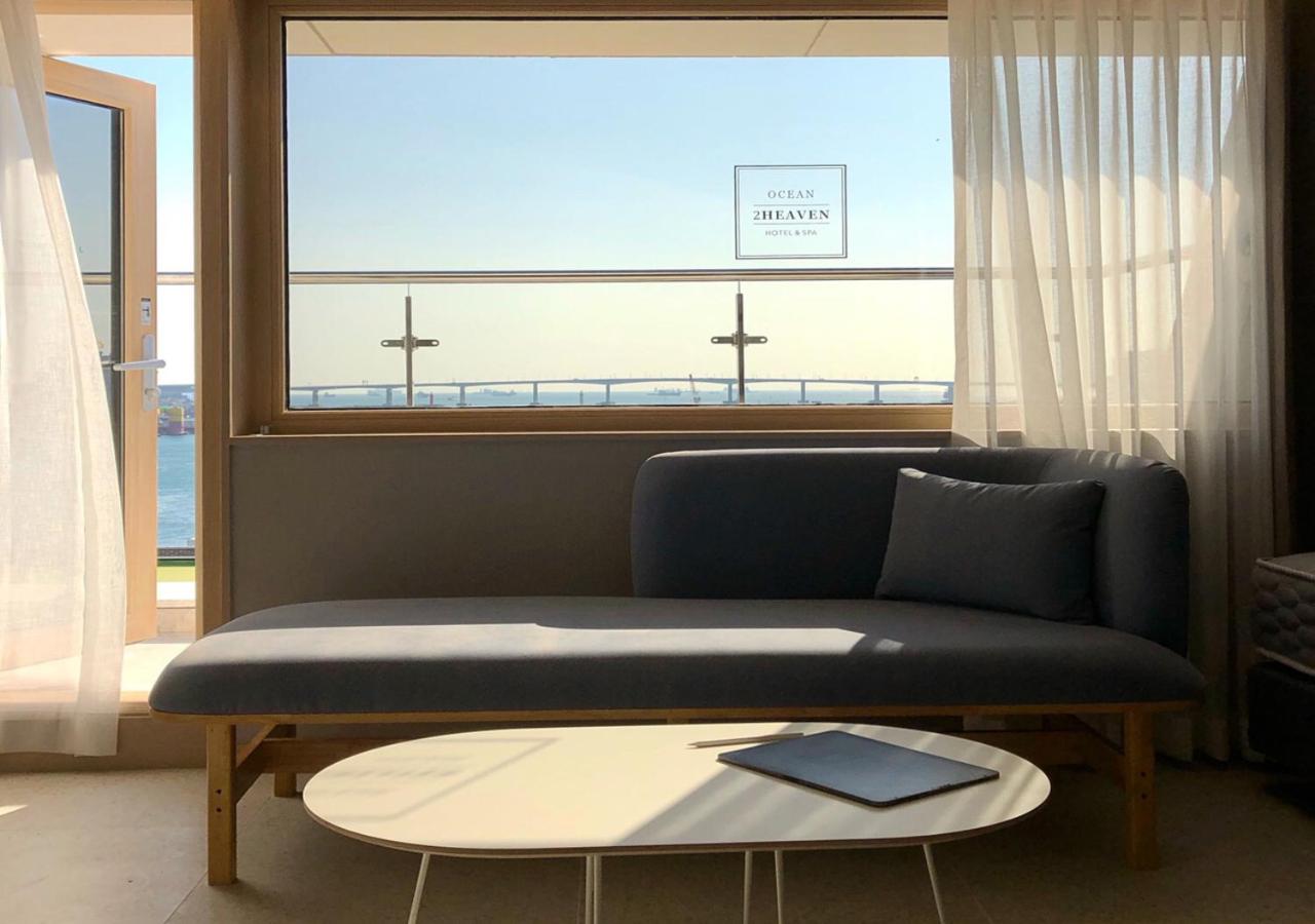 Family Room with Sea View - Photo 2