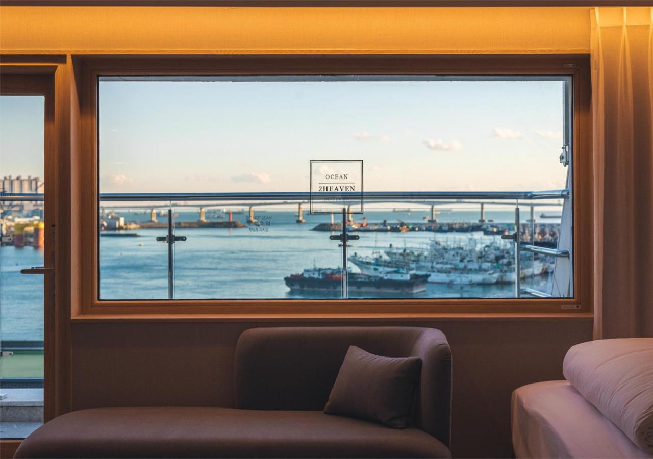 Family Room with Sea View - Photo 3