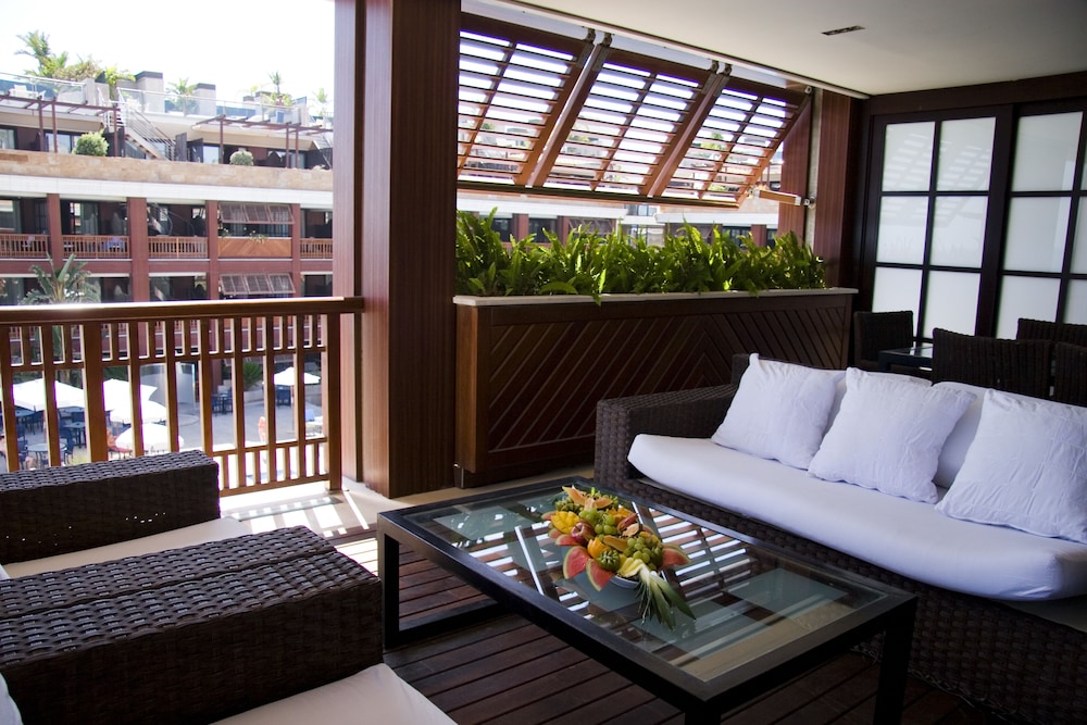 Superior Family Room, Pool or Sea View, Terrace
