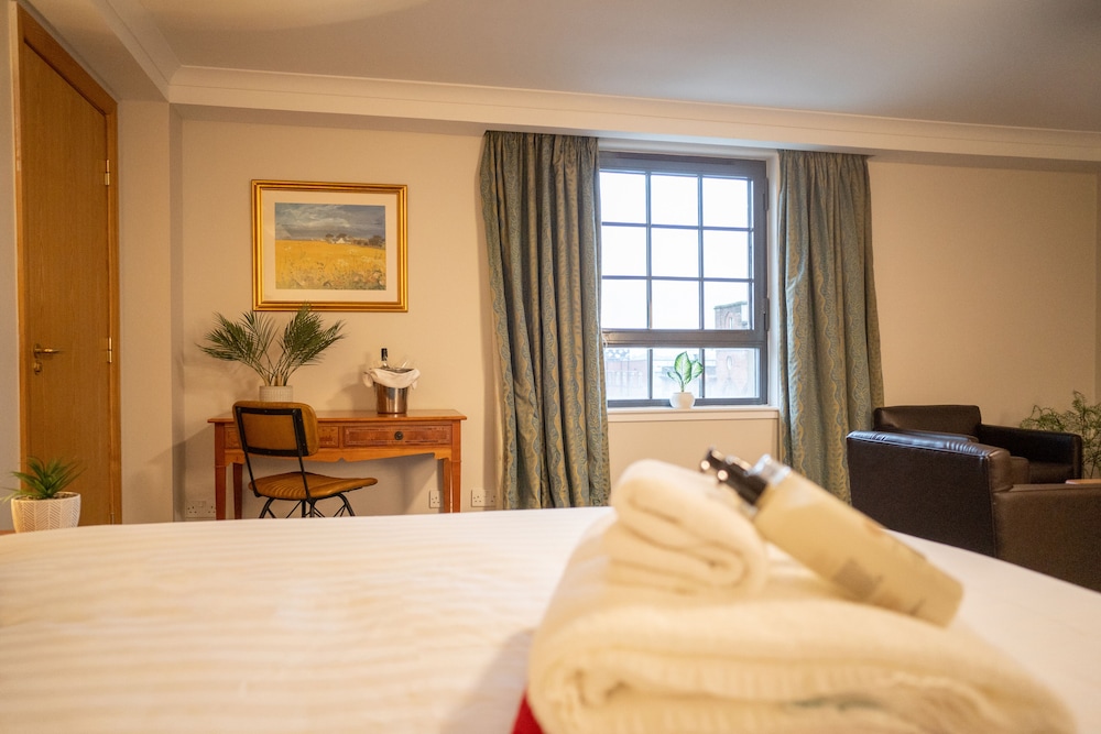 Superior Room, 1 Double Bed, Non Smoking - Photo 6