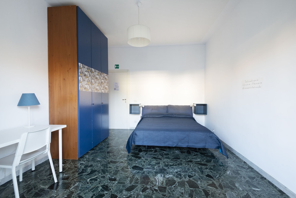 Superior Room, 1 King Bed with Sofa bed, Private Bathroom photo 1