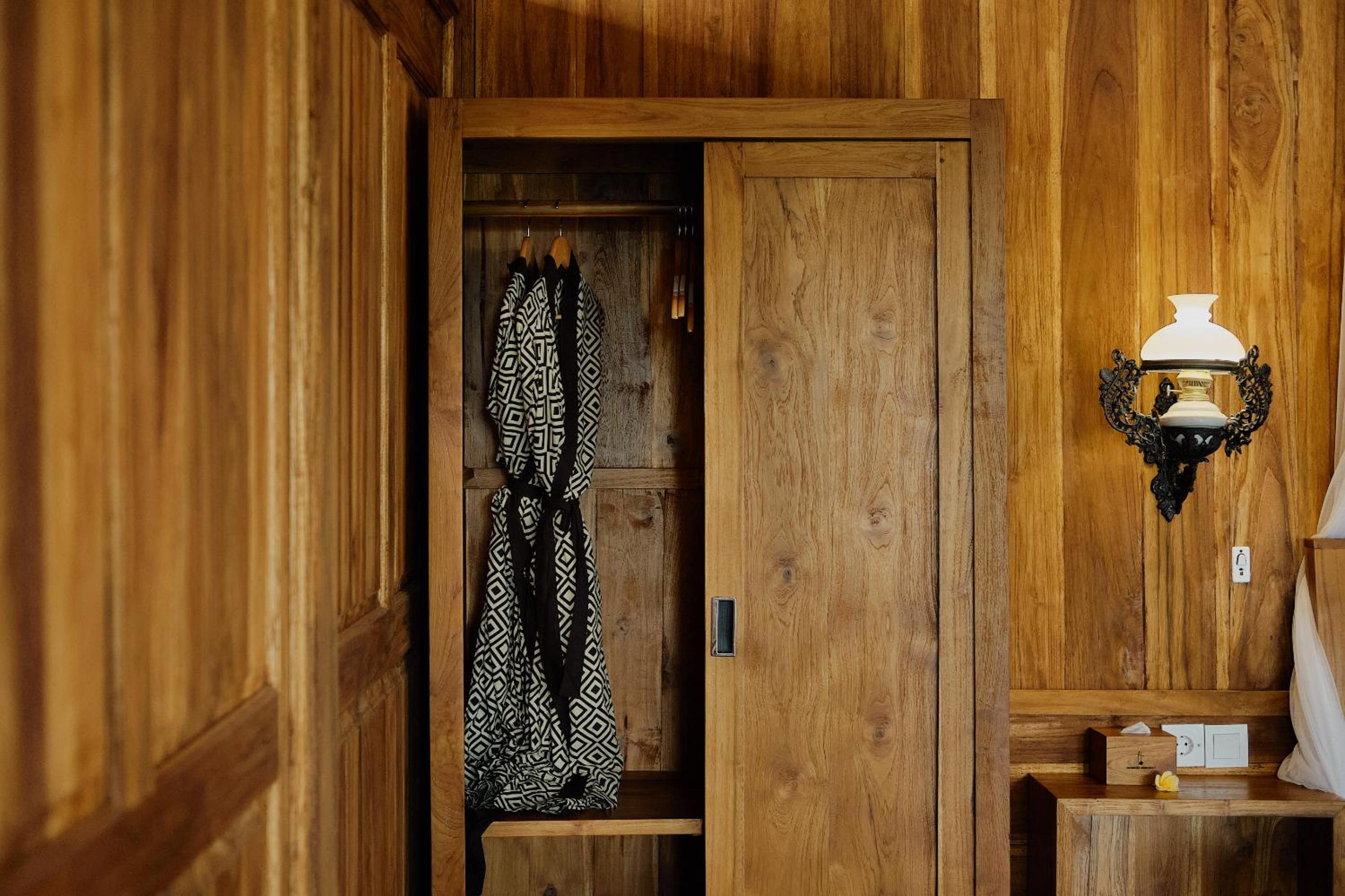 One-Bedroom Villa - Photo 110