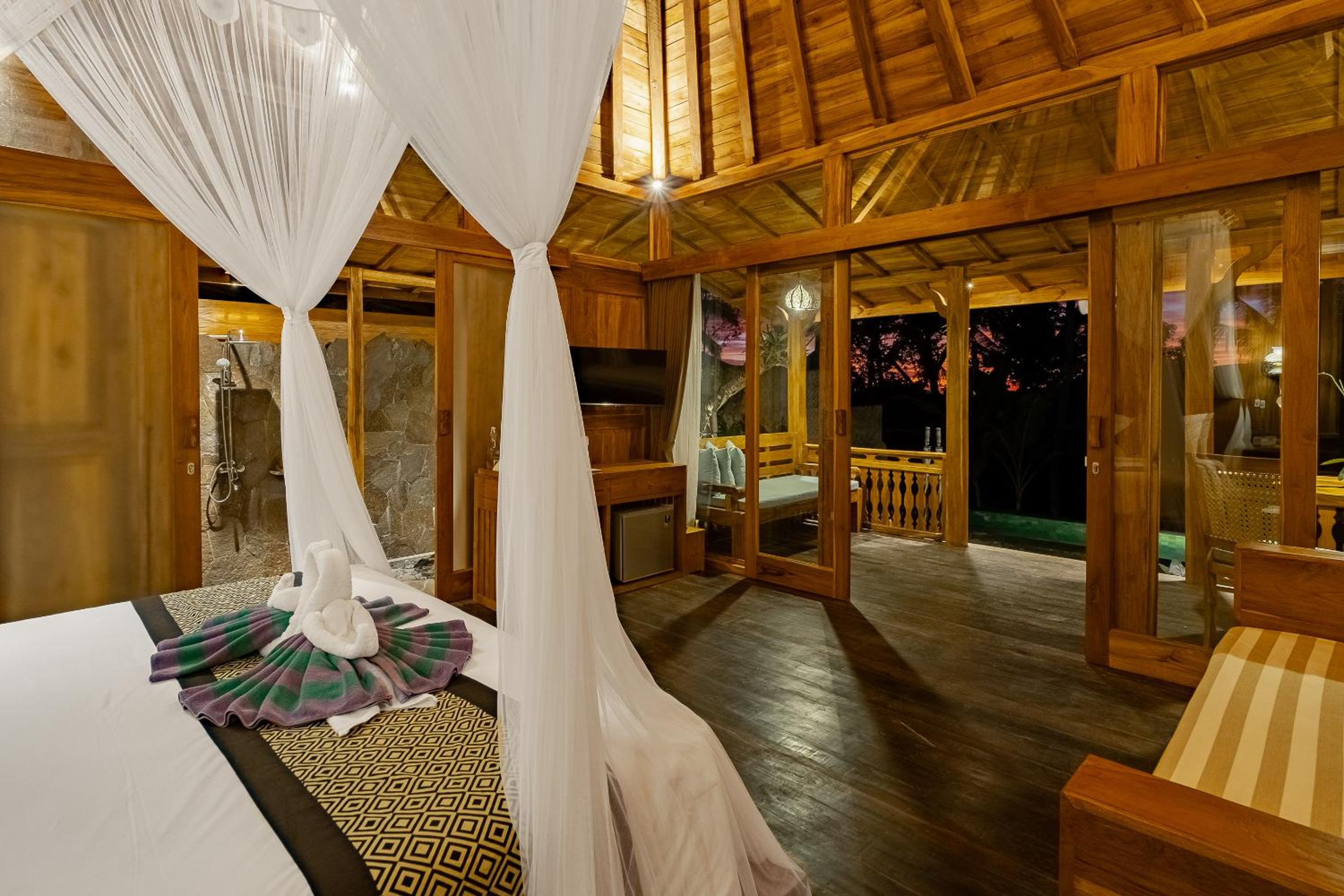 One-Bedroom Villa - Photo 107