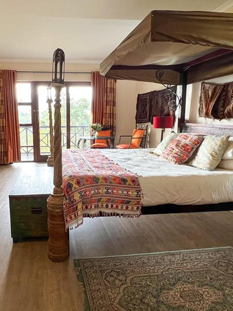Deluxe Double or Twin Room with Mountain View - Photo 1