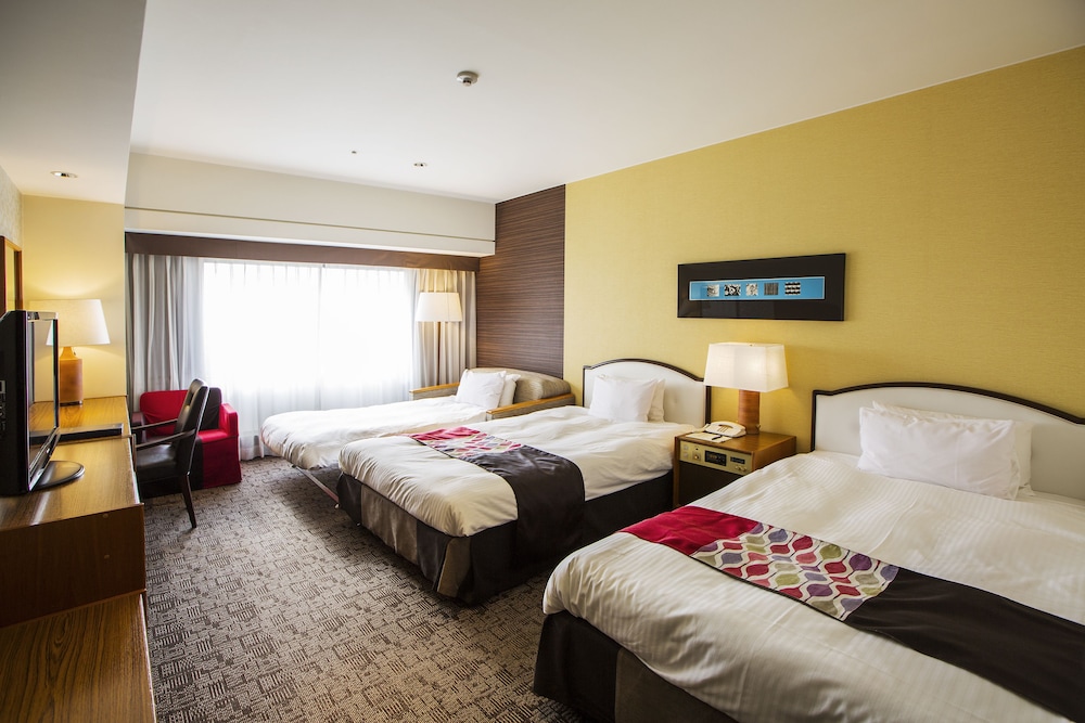 Standard Triple Room, Non-Smoking (Main Building, 7-15F) - Photo 2