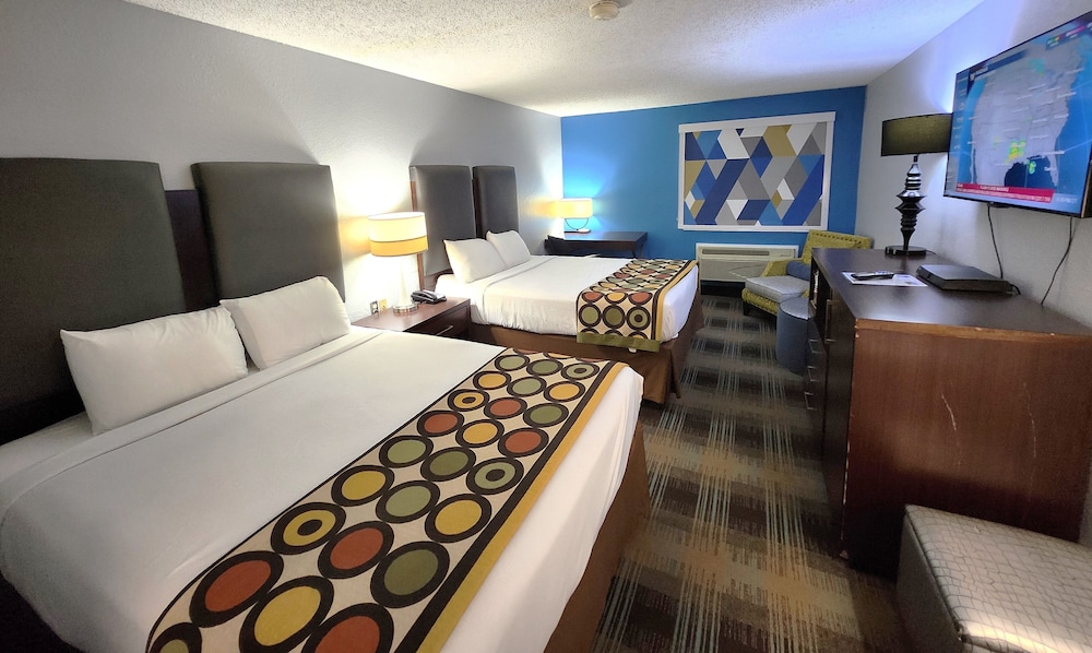 Premium Room, 2 Queen Beds, Non Smoking, Pets Not Allowed