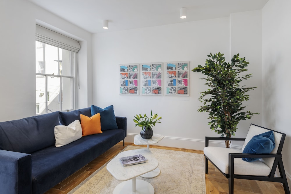 Classic Apartment photo 1
