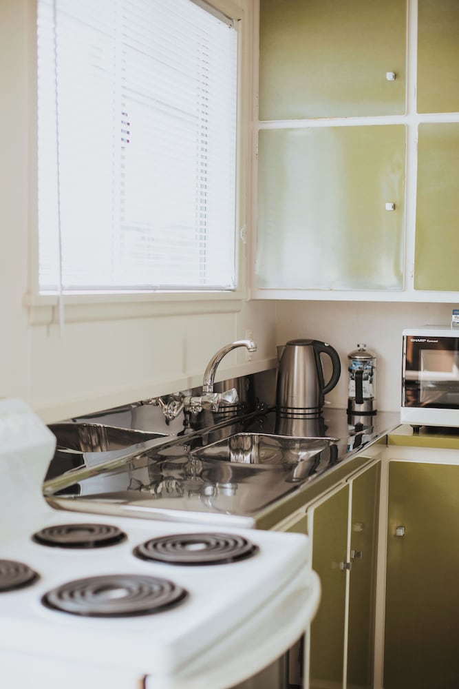 Standard Suite, 1 Bedroom, Non Smoking, Kitchen (unit) photo 3