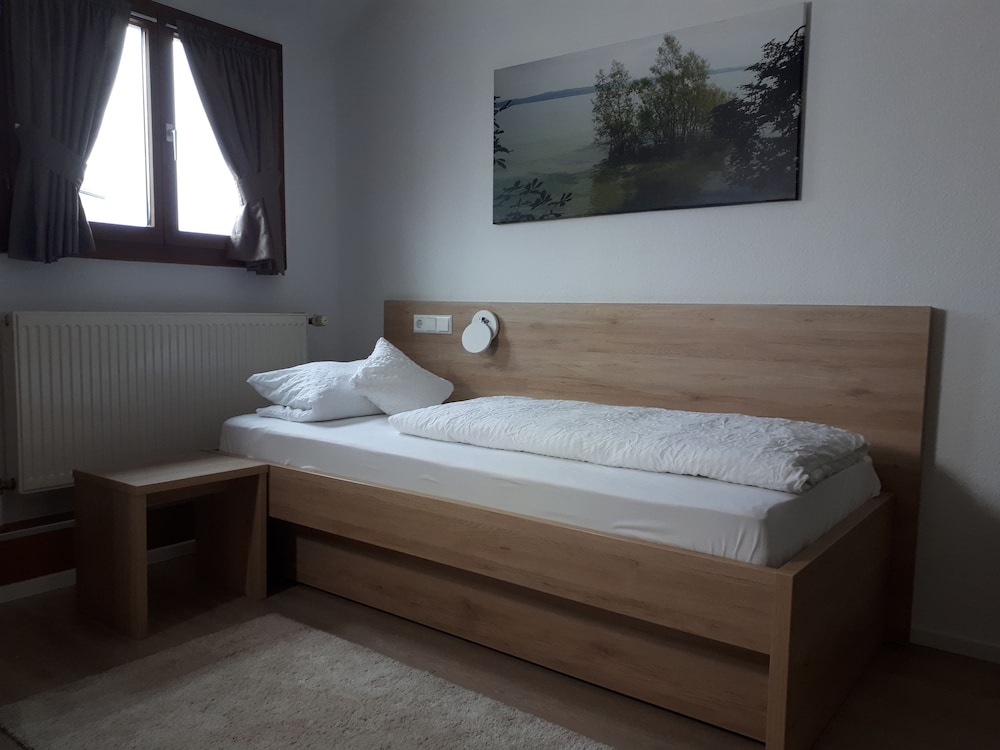 Single Room, Garden View