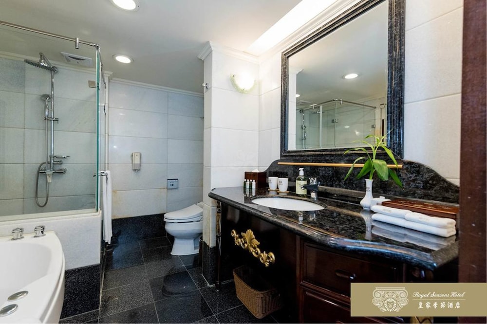 Executive Twin Room (Royal building) photo 2