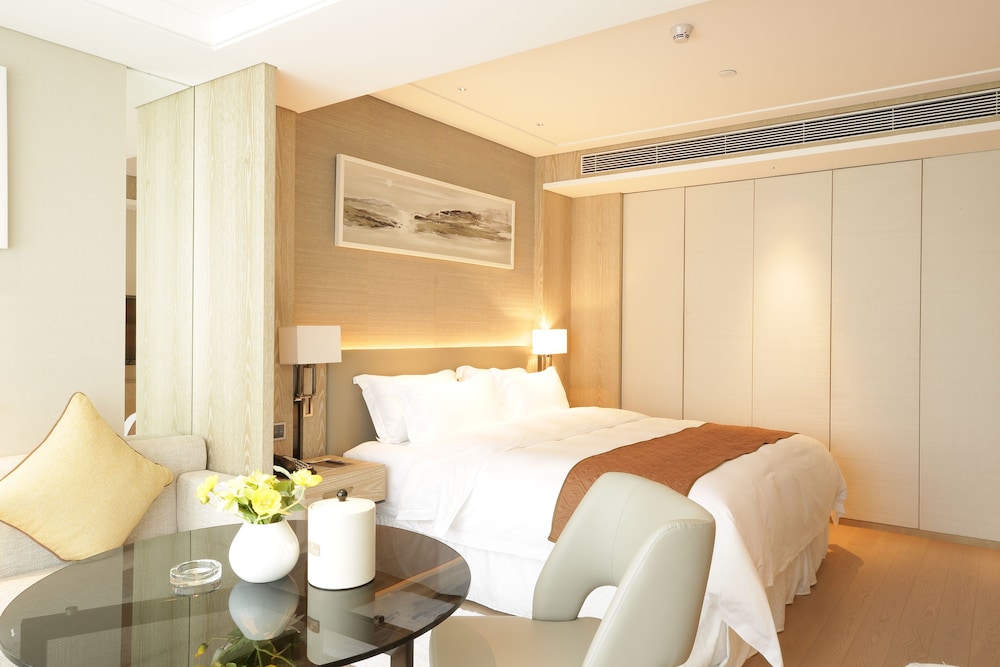 Luxury Suite photo 1
