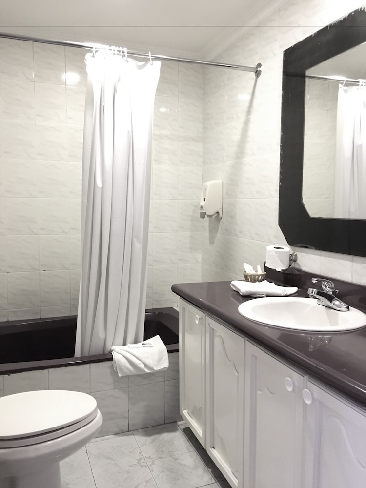 Standard Triple Room, Private Bathroom, Garden Area photo 3