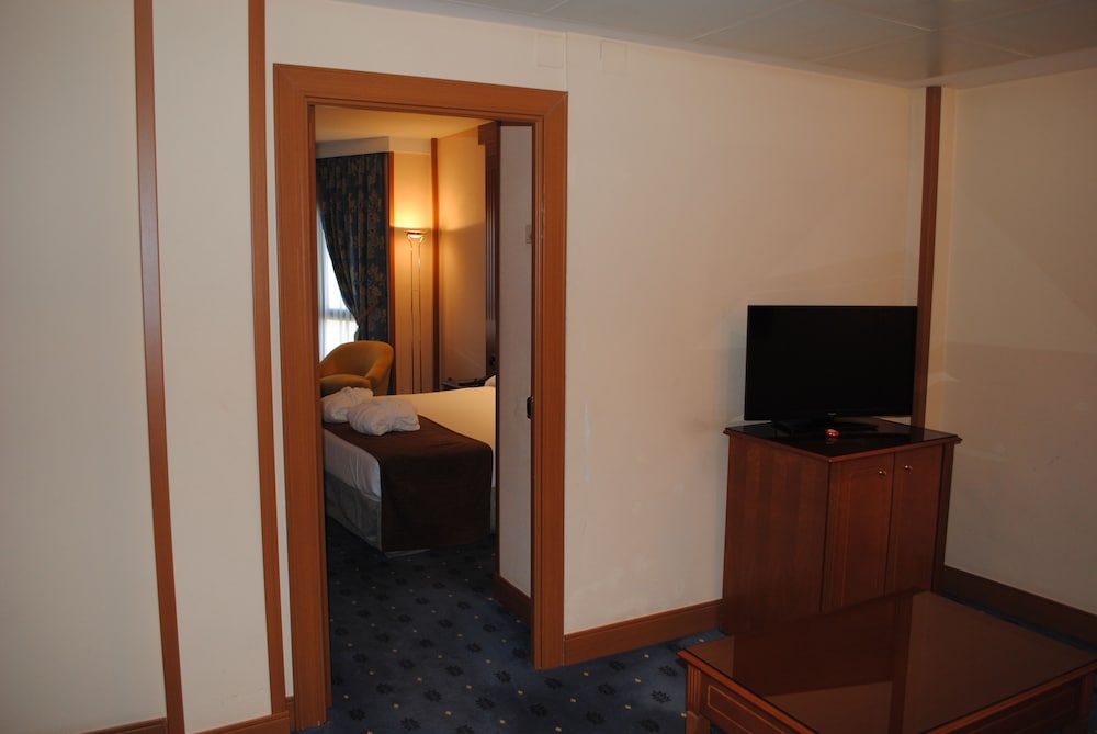 Double Room - Photo 2