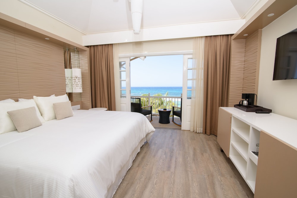 The Level Oceanfront photo 3