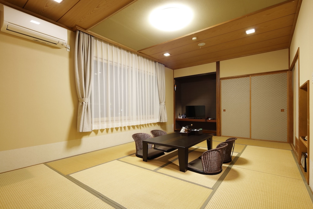 Japanese Traditional room photo 1
